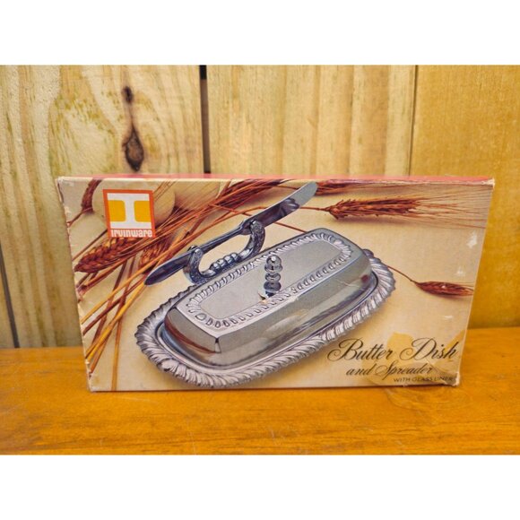 Vintage Irvinware Silver-Plated Butter Dish with Spreader - Picture 5 of 8